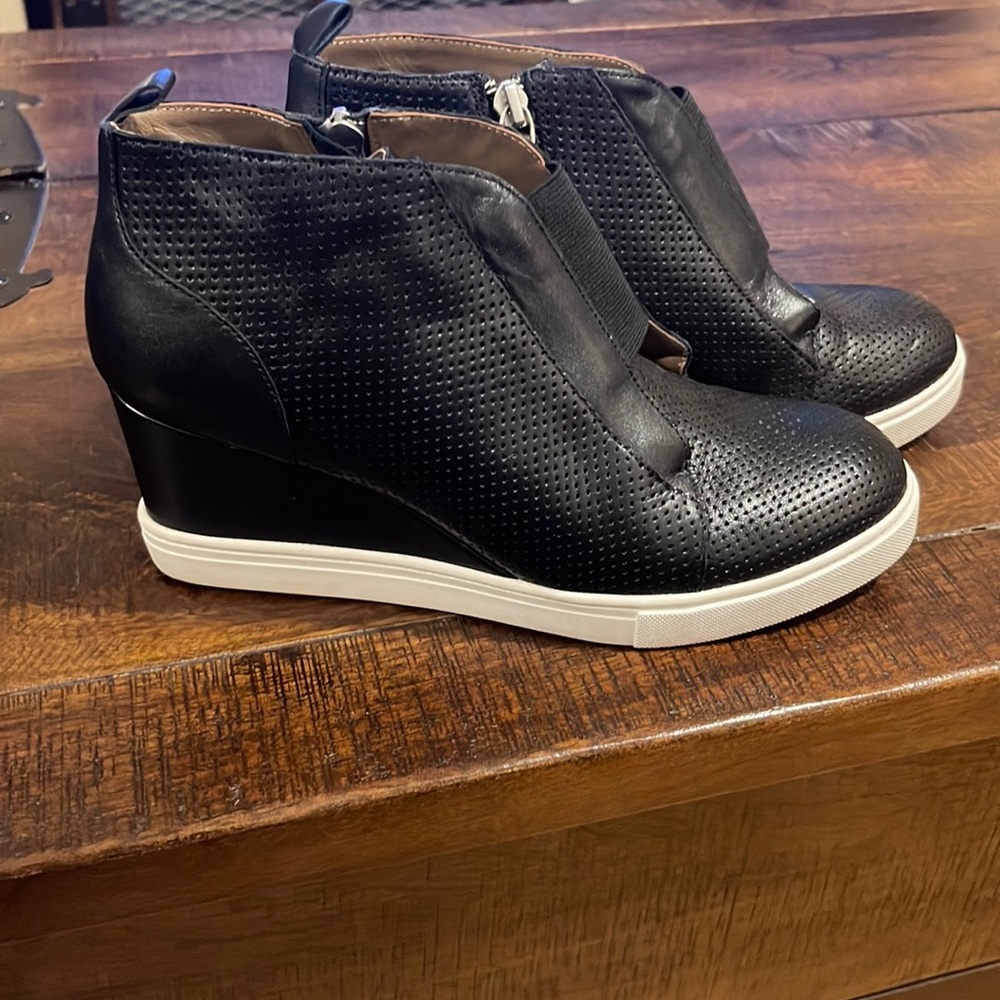 Paolo Wedge Sneaker